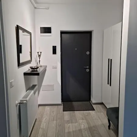Apartament In Zona Coresi * Braşov