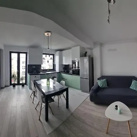 Apartament In Zona Coresi Braşov
